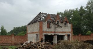 Демонтаж 2 этажного дома Кингисепп, цена от 2677 руб.