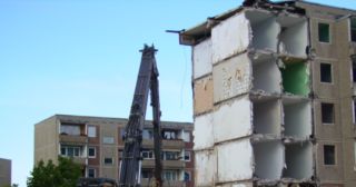 Демонтаж 5 этажного дома Кингисепп, цена от 3727 руб.