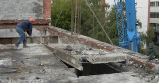 Демонтаж бетонной плиты: цена за м2 от 2100 рублей в Кингисеппе